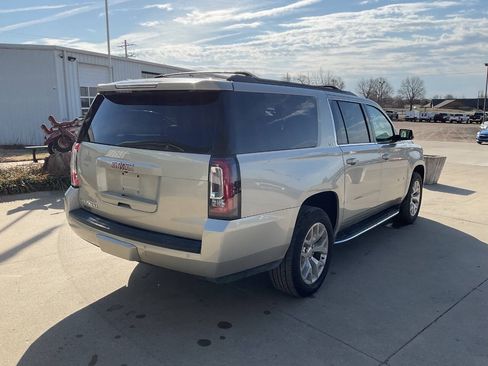 Used 2015 GMC Yukon XL SLT w/ Open Road Package AWD/4WD image 12