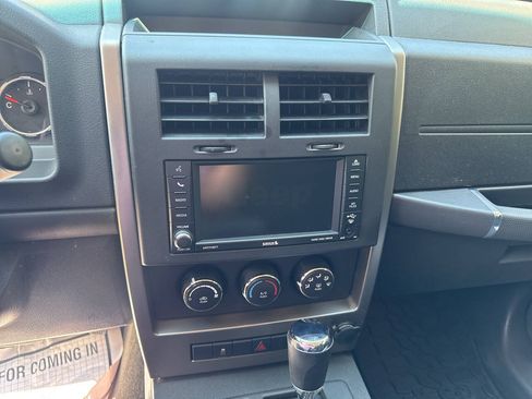 Used 2012 Jeep Liberty Sport w/ Popular Equipment Group RWD image 24