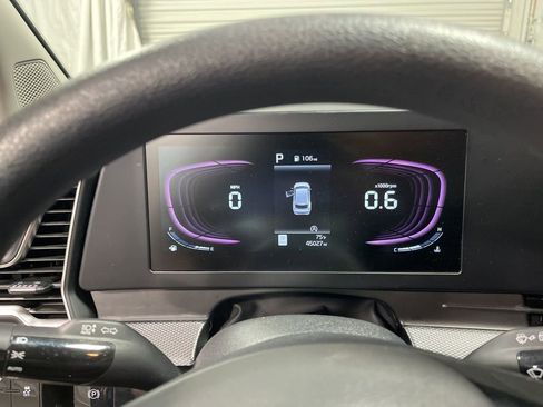 Used 2024 Kia Sportage LX image 25