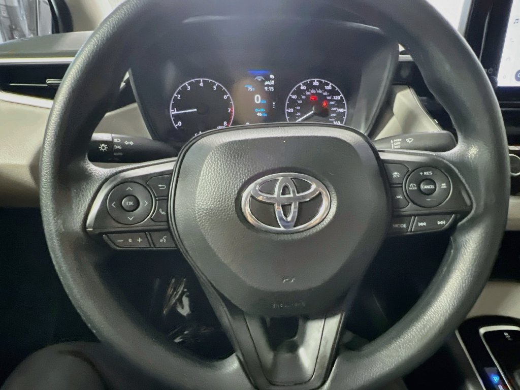 Used 2025 Toyota Corolla LE w/ LE Premium Package FWD image 15