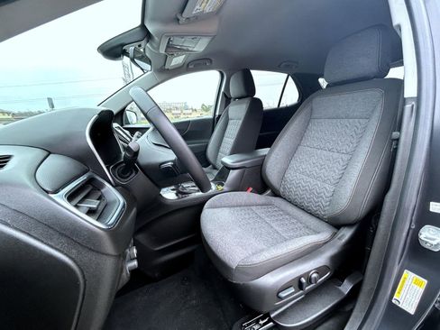 Used 2022 Chevrolet Equinox LT image 10