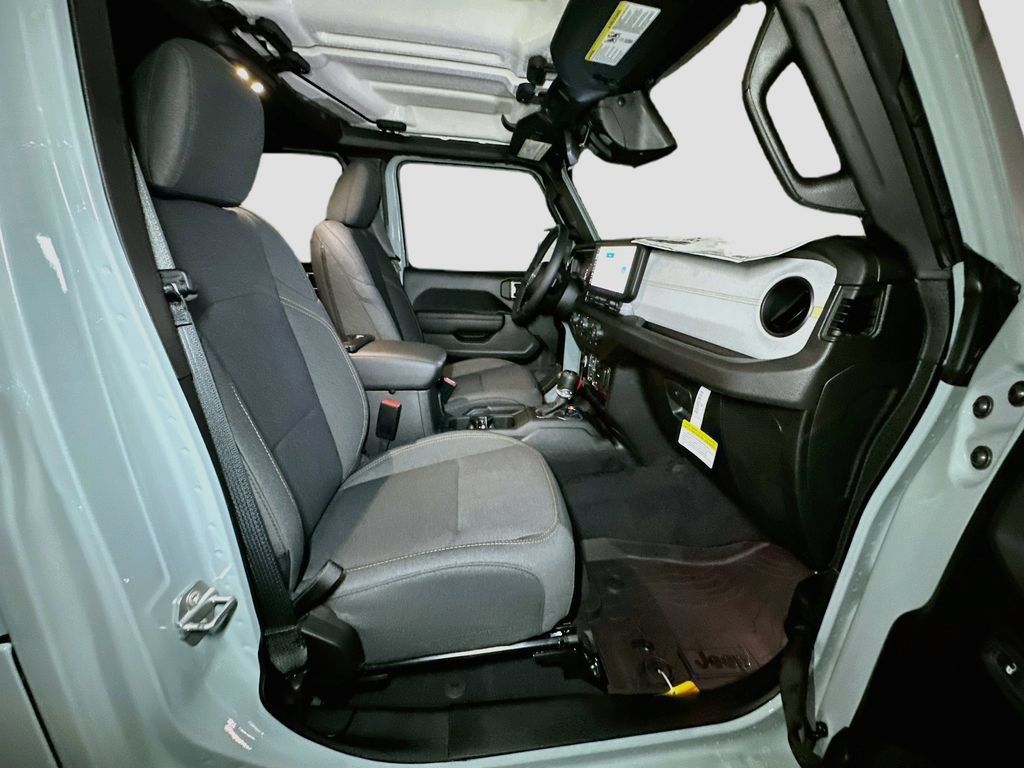 New 2026 Jeep Wrangler Unlimited Sport AWD/4WD image 32