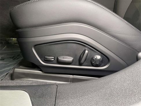 New 2026 Porsche Panamera 4 image 17