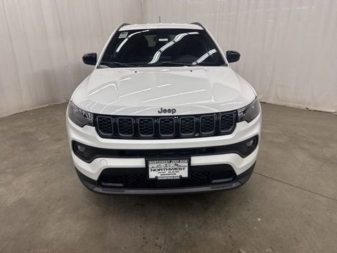 New 2026 Jeep Compass Latitude image 2