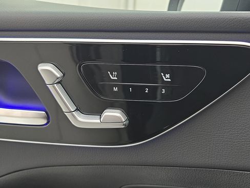 Used 2025 Mercedes-Benz C 300 Sedan image 28