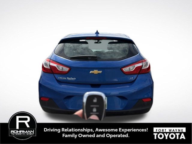 Used 2017 Chevrolet Cruze LT w/ Convenience Package FWD image 10