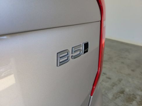 Used 2024 Volvo XC90 B5 Plus w/ Protection Package Premier AWD/4WD image 9