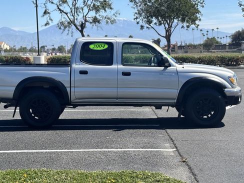 Used 2004 Toyota Tacoma PreRunner image 9