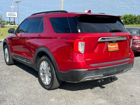 Used 2020 Ford Explorer XLT w/ Equipment Group 202A AWD/4WD image 7