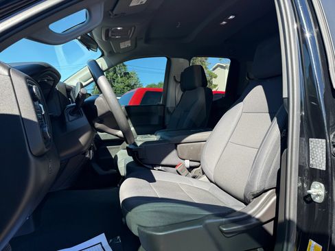 Used 2019 Chevrolet Silverado 1500 Custom Trail Boss w/ Custom Convenience Package AWD/4WD image 11