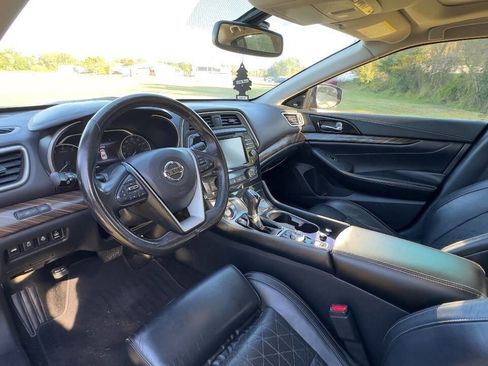 Used 2018 Nissan Maxima Platinum image 15