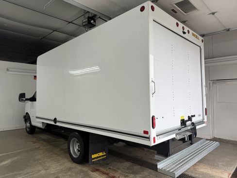 New 2024 GMC Savana 3500 w/ Power Convenience Package image 4