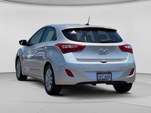 Used 2014 Hyundai Elantra GT FWD image 32