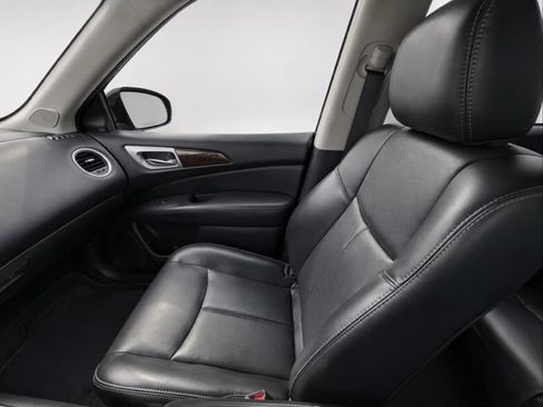 Used 2015 Nissan Pathfinder Platinum w/ Cargo Package FWD image 19