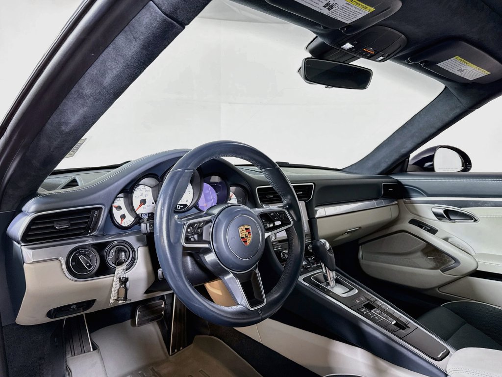 Certified 2017 Porsche 911 Carrera RWD image 11