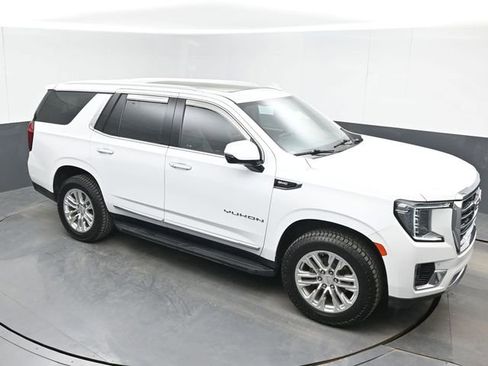 Used 2022 GMC Yukon SLT w/ SLT Premium Package image 1