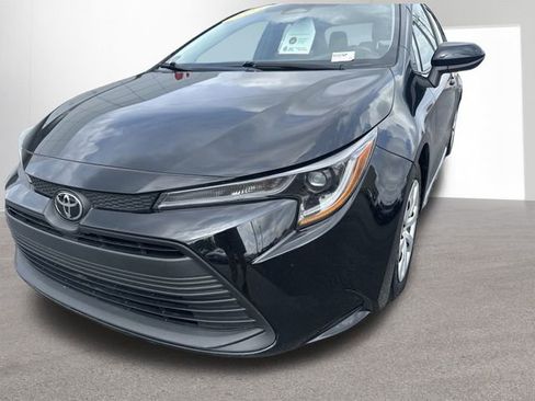 Used 2023 Toyota Corolla LE image 34