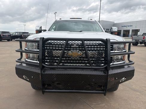 Used 2016 Chevrolet Silverado 3500 High Country w/ Duramax Plus Package image 8