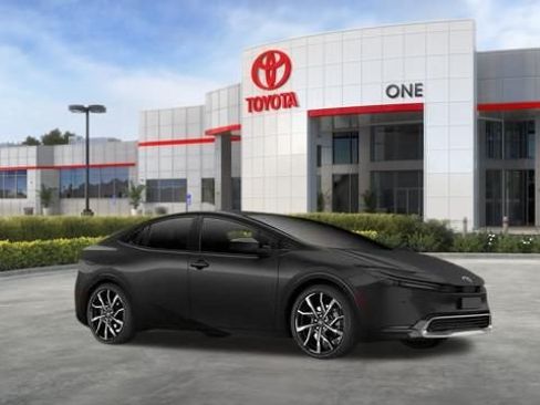 New 2026 Toyota Prius Plug-In Hybrid FWD image 18