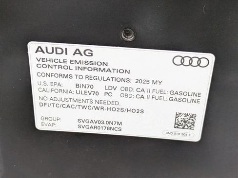 Used 2025 Audi A8 L 3.0T w/ Executive Package image 26