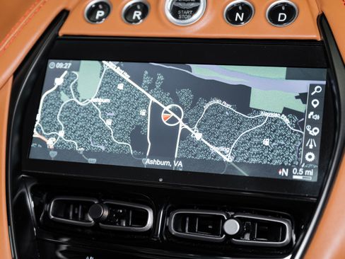 Used 2023 Aston Martin DBX 707 image 10