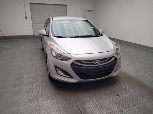 Used 2015 Hyundai Elantra GT w/ Option Group 02 FWD image 14