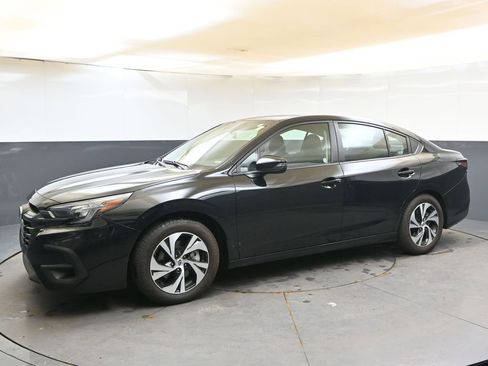 Used 2025 Subaru Legacy Premium image 2