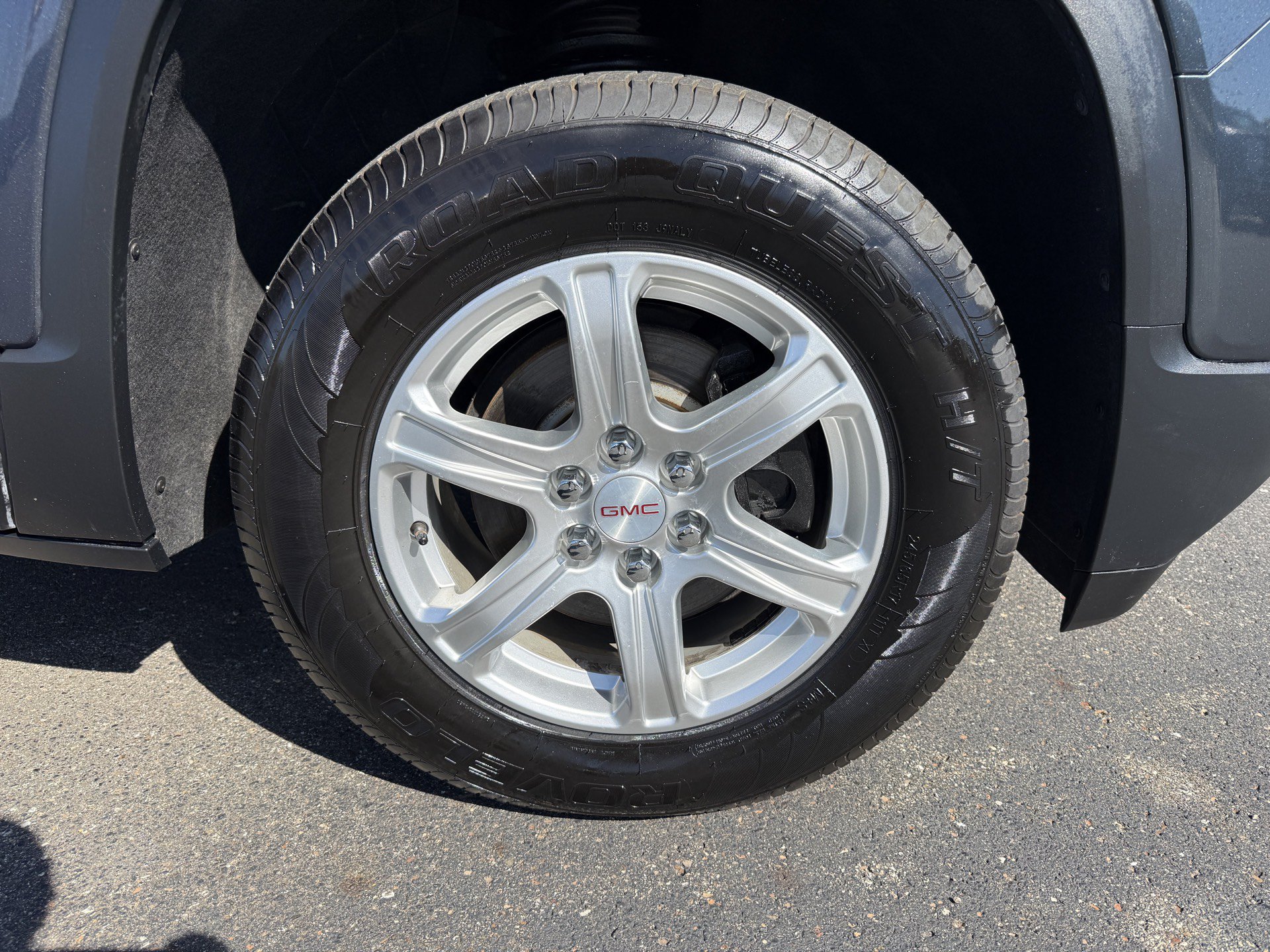 Used 2019 GMC Acadia SLE w/ LPO, Black Accent Package FWD image 39