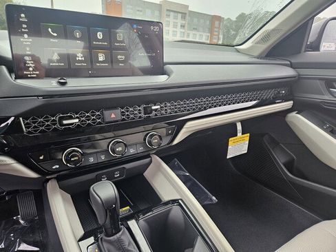 New 2025 Honda Accord EX-L image 13