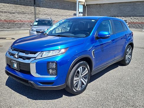 Used 2024 Mitsubishi Outlander Sport AWD image 3