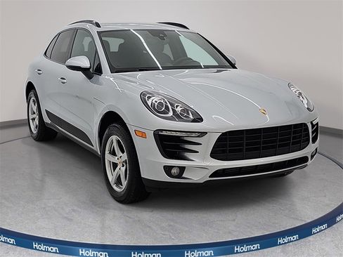 Used 2018 Porsche Macan image 4