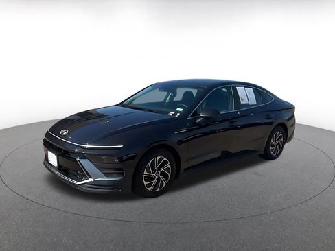 Used 2026 Hyundai Sonata Blue FWD image 8