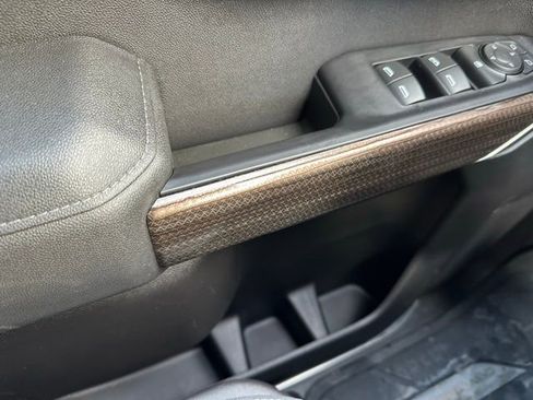 Used 2020 Chevrolet Silverado 1500 LT w/ All-Star Edition image 29