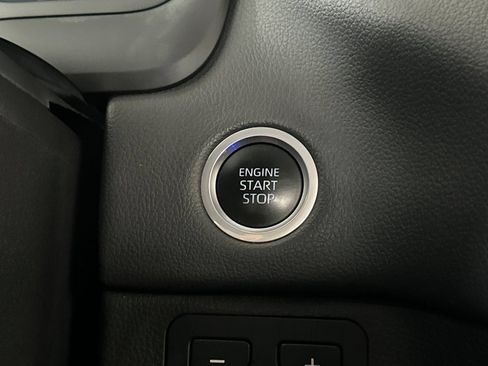 Used 2023 Toyota Tundra Limited AWD/4WD image 21
