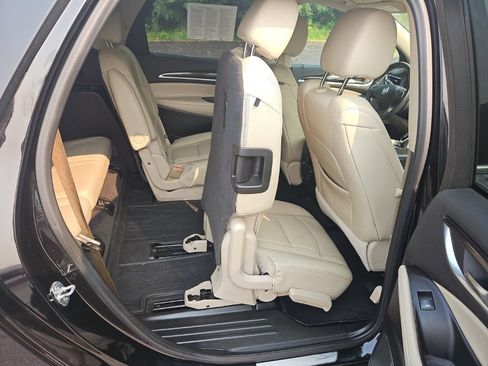 Used 2020 Buick Enclave Essence w/ LPO, Luxury Package AWD/4WD image 30