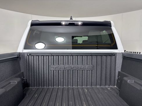 Used 2026 Toyota Tacoma SR5 AWD/4WD image 26