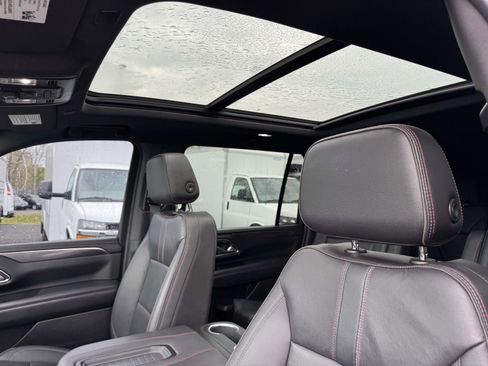 Used 2022 Chevrolet Suburban RST w/ Luxury Package AWD/4WD image 24