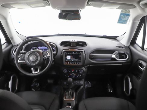 Used 2021 Jeep Renegade Latitude w/ Luxury Group I AWD/4WD image 13