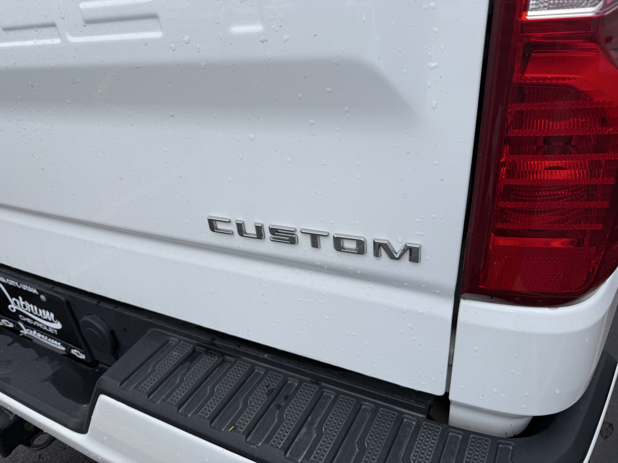 Used 2023 Chevrolet Silverado 1500 Custom AWD/4WD image 7