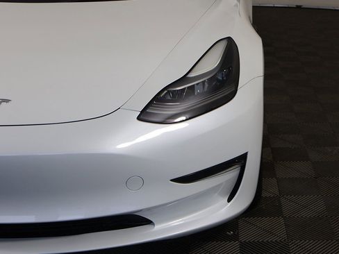 Used 2023 Tesla Model 3 Standard Range image 15