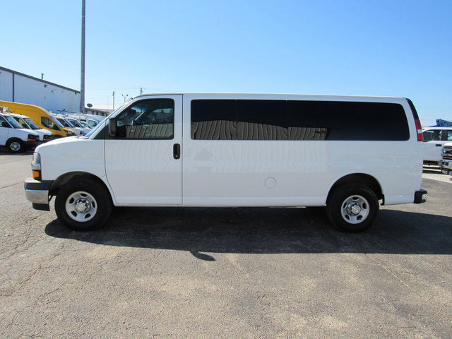 Used 2019 Chevrolet Express 3500 LT w/ LT Preferred Equipment Group RWD image 6