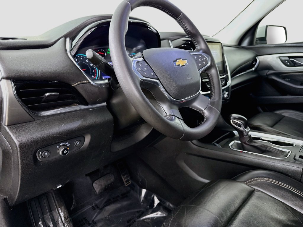 Used 2021 Chevrolet Traverse LT w/ LT Premium Package AWD/4WD image 11