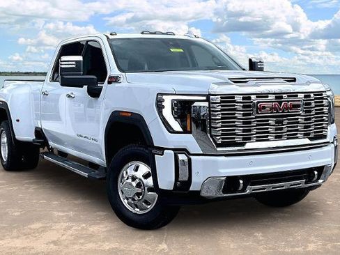 New 2026 GMC Sierra 3500 Denali w/ Denali Reserve Package image 1