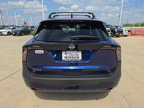 New 2026 Nissan Kicks SV w/ Cold Weather Package FWD image 6