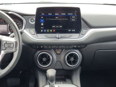 Used 2023 Chevrolet Blazer LT w/ Convenience Package FWD image 25