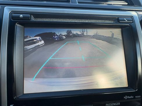 Used 2014 Toyota Camry SE image 18