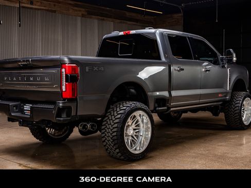Used 2024 Ford F350 Platinum w/ FX4 Off-Road Package image 9