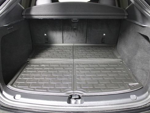 Used 2023 Tesla Model Y Performance image 25