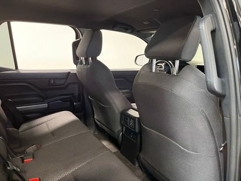 Used 2025 Toyota 4Runner SR5 AWD/4WD image 14
