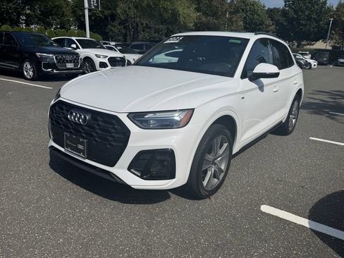 Certified 2025 Audi Q5 2.0T Premium w/ Convenience Plus Package image 9